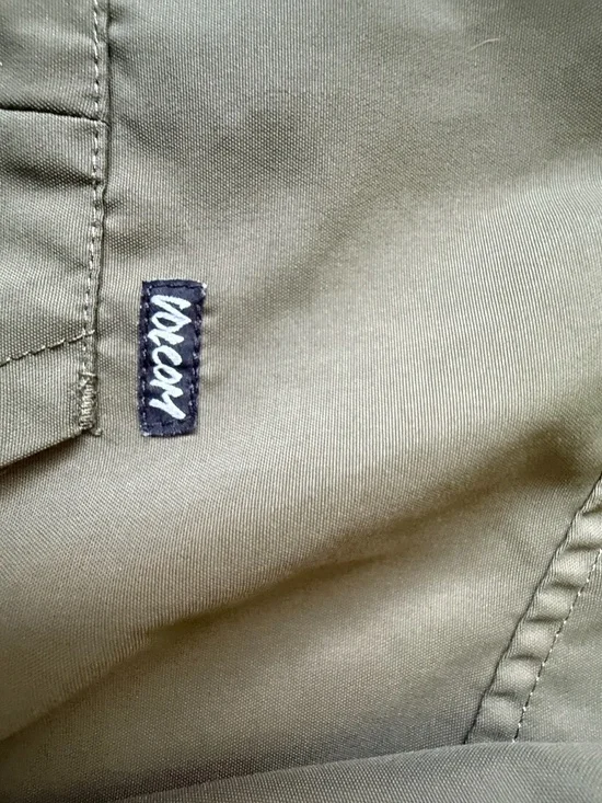 Woman's XL Green Volcom Jacket - Picture 2 of 3